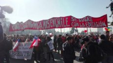 Milhares começam a se manifestar em todo o Chile em defesa da educação