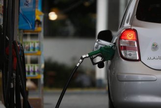 Aumento dos combustíveis: quem paga a conta da reabertura?