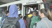 “Passei 1 hora esperando o T10 e perdi a aula" diz estudante da UFRGS sobre a crise do transporte