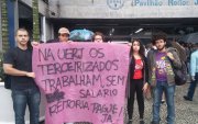 Estudantes da UERJ denunciam atraso do salário dos terceirizados em dia de Vestibular