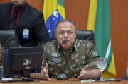 Bolsonaro efetiva Pazuello no Ministério da Saúde nesta quarta-feira
