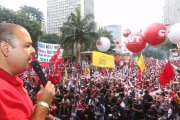 Direção da CUT quer que os trabalhadores paralisem no dia 29 em defesa de Dilma
