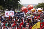 Frente Brasil Popular realizou ato em Brasília nesta sexta-feira