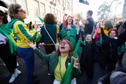 Delirante ato de bolsonaristas em Porto Alegre comemora falsa prisão de Alexandre de Moraes