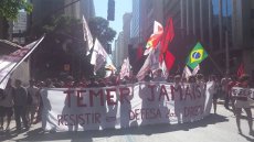 RJ: Ato contra o governo golpista de Temer reúne cerca de duas mil pessoas na Candelária 