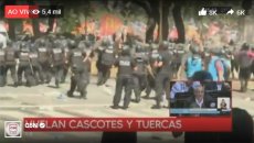 Repressão policial ao ato contra a reforma da previdência na Argentina