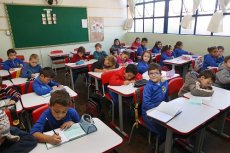 Forma-se um truste no mercado educacional brasileiro