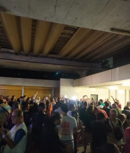 Metroviários do Recife seguem em greve e farão caravana para Brasília