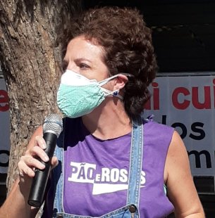 Flavia Valle: "É urgente a solidariedade à greve sanitária da educação em BH"