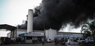 Incêndio em depósito de Sumaré tem dificuldades em ser contido