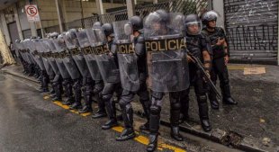 Militantes do PSOL são atacados pela polícia em Magé