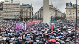 Centenas de milhares por #NiUnaMenos na Argentina