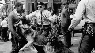 O Que a luta dos negros nos EUA dizem sobre a desmilitarização da polícia?