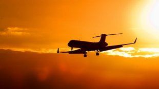 Apertem os cintos: a privatização do serviço aéreo chegou