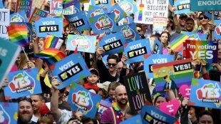 Austrália aprova projeto de lei que legaliza o casamento homoafetivo
