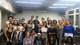 Estudantes da UERJ apóiam a gaúcha Gisele Santos: “estamos com você!”