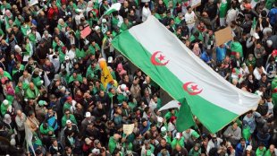 Décima primeira sexta-feira de mobilizações para exigir a queda do regime na Argélia