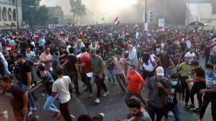 Mais de vinte manifestantes mortos durante onda de protestos no Iraque