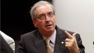 Bancada do PT libera deputados a assinar requerimento do PSOL contra Cunha