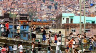 Favela, questão negra e coronavírus: apontamentos marxistas sobre o negro e a luta de classes