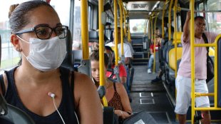 Empresas de ônibus demitem rodoviários ou pagam 500 reais de salário com a MP de Bolsonaro