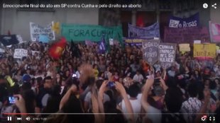 VÍDEO: Emocionante final do ato em SP contra Cunha e pelo direito ao aborto