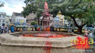 Dia da Consciência Negra: Fonte da Praça da Piedade em Salvador é tingida de vermelho