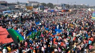 Se intensificam os protestos de agricultores na Índia