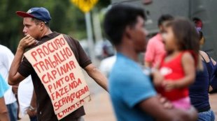 Desemprego permanece em nível elevado e atinge quase 15 milhões de trabalhadores no Brasil