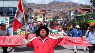 Central sindical do Peru confirma greve e mobilização desta quinta-feira para exigir a renúncia de Boluarte