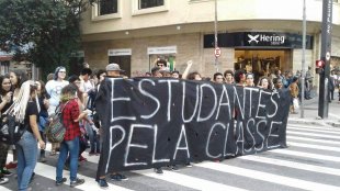 Contra reorganização e merendão: Estudantes em ação!