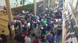 Mobilização na UNICAMP aumenta: Instituto de Economia em greve