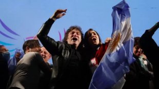 Militares presos por crimes durante a ditadura argentina festejaram vitória de Milei nas primárias