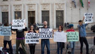 Prefeitura do Doria assedia professores que denunciam o absurdo racionamento das merendas em São Paulo