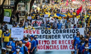 Greve dos Correios completa um mês com atos contra privatização e os ataques aos direitos 
