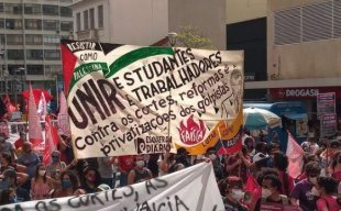 Que as centrais sindicais convoquem uma paralisação nacional contra Bolsonaro e Mourão
