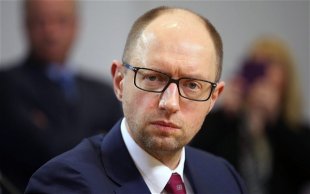 Primeiro-ministro da Ucrânia renuncia em meio a crise política