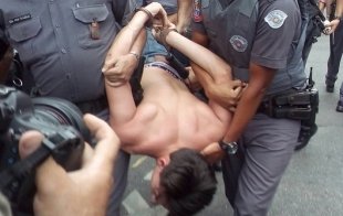 Estudantes param São Paulo com “trancamentos”, e enfrentam dura repressão 