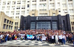 Enfermagem em greve no Rio impõe à justiça que reveja seu ataque ao direito de greve