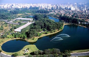 Dória anuncia a venda de Parque do Ibirapuera e mais 13 parques da cidade