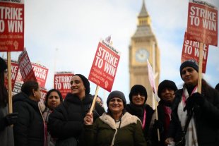 Médicos na Grã-Bretanha abrem 2024 enfrentando o governo na maior greve da história