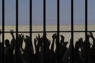 Estado de Goiás vai destinar 3 milhões para o aumento do encarceramento de negros