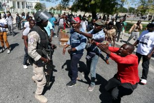 Fome e morte no Haiti: o presidente fantoche de Trump reprime os protestos