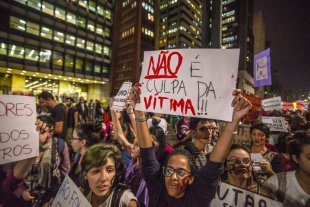  14 estupros coletivos por dia ocorrem no Brasil contra as mulheres 