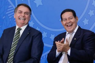 Ministros do TSE votaram favoráveis ao arquivamento de processos de cassação da chapa Bolsonaro-Mourão