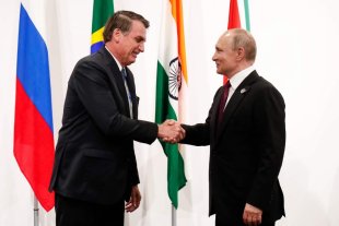Lambe botas de Putin, Bolsonaro havia sinalizado apoio à invasão da Ucrânia pela Rússia 