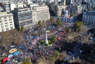 Argentina: Jornada de protestos contra a crise e os ajustes tem grande ato na Praça de Maio