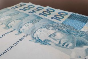 Governo negocia CPMF a custas de redução salarial do funcionalismo