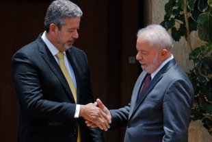 Aliança entre Lula e Lira avança com manobra na Câmara e preservação do orçamento secreto