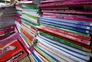 Prefeitura do PMDB quer censurar temática LGBT nos livros escolares